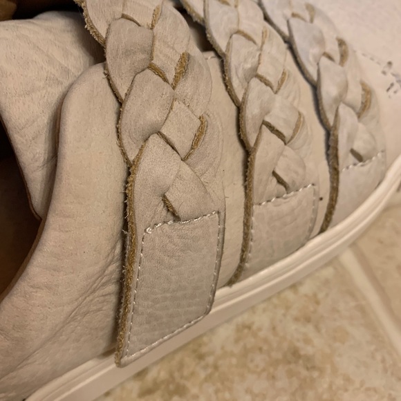 Frye Ivy Braid Strap - Picture 8 of 8